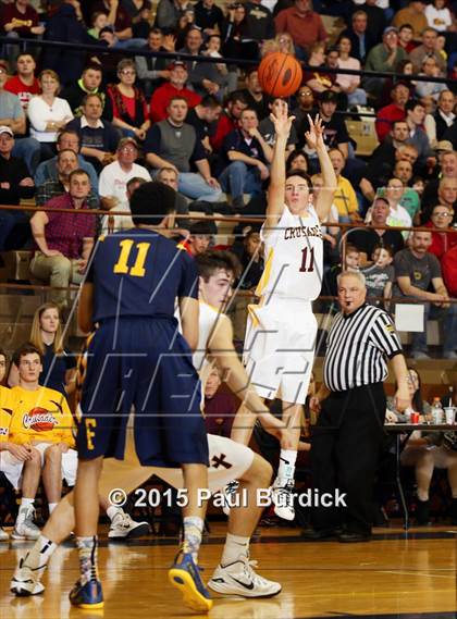Thumbnail 3 in Farrell vs. Elk County Catholic (PIAA Class A Second Round) photogallery.