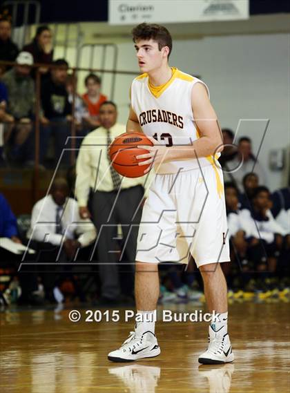 Thumbnail 2 in Farrell vs. Elk County Catholic (PIAA Class A Second Round) photogallery.