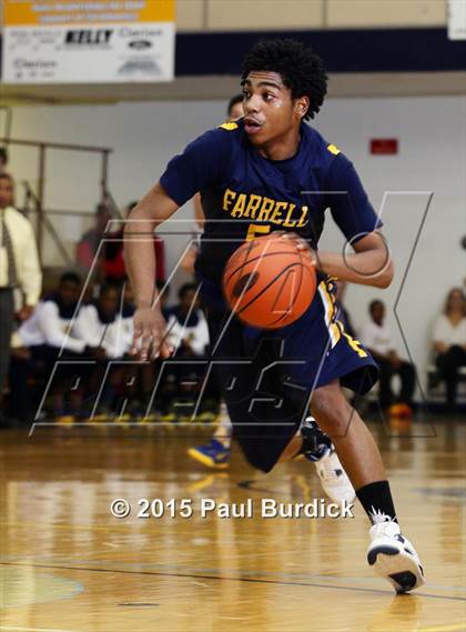 Thumbnail 1 in Farrell vs. Elk County Catholic (PIAA Class A Second Round) photogallery.