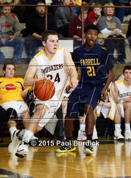 Thumbnail 1 in Farrell vs. Elk County Catholic (PIAA Class A Second Round) photogallery.