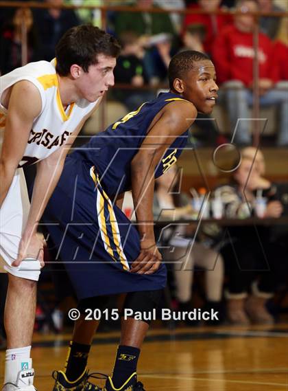 Thumbnail 1 in Farrell vs. Elk County Catholic (PIAA Class A Second Round) photogallery.