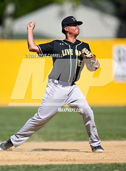 Thumbnail 3 in Live Oak @ University Prep photogallery.