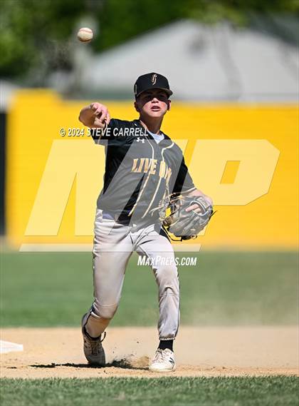 Thumbnail 3 in Live Oak @ University Prep photogallery.