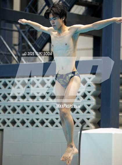 Thumbnail 1 in UIL Region 1-6A Swimming and Diving Championships (Diving) photogallery.