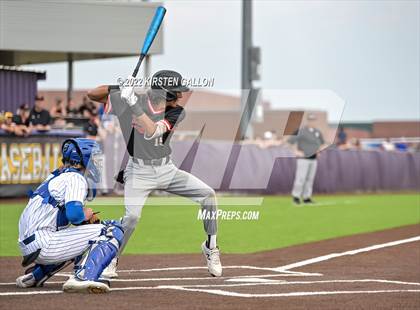 Thumbnail 2 in Centennial vs. Aledo (UIL 5A Region 1 Regional) photogallery.