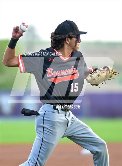 Thumbnail 1 in Centennial vs. Aledo (UIL 5A Region 1 Regional) photogallery.