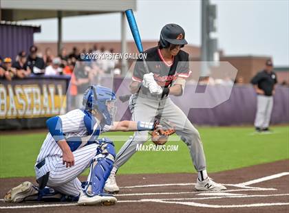 Thumbnail 3 in Centennial vs. Aledo (UIL 5A Region 1 Regional) photogallery.