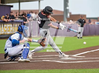Thumbnail 3 in Centennial vs. Aledo (UIL 5A Region 1 Regional) photogallery.