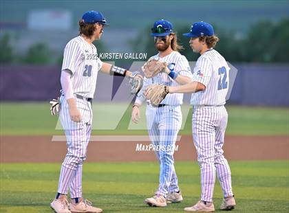 Thumbnail 2 in Centennial vs. Aledo (UIL 5A Region 1 Regional) photogallery.