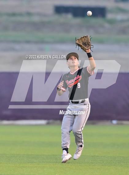 Thumbnail 1 in Centennial vs. Aledo (UIL 5A Region 1 Regional) photogallery.