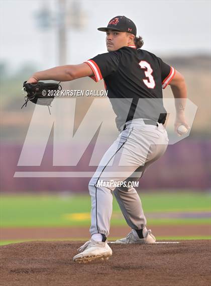 Thumbnail 2 in Centennial vs. Aledo (UIL 5A Region 1 Regional) photogallery.