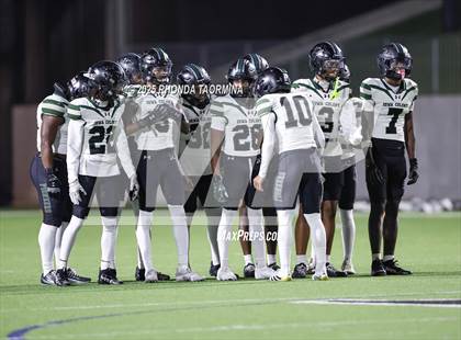 Thumbnail 2 in Iowa Colony vs. Randle (UIL 5A D2 Football Quarterfinal) photogallery.