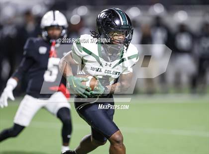 Thumbnail 2 in Iowa Colony vs. Randle (UIL 5A D2 Football Quarterfinal) photogallery.