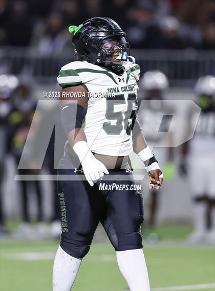 Thumbnail 3 in Iowa Colony vs. Randle (UIL 5A D2 Football Quarterfinal) photogallery.