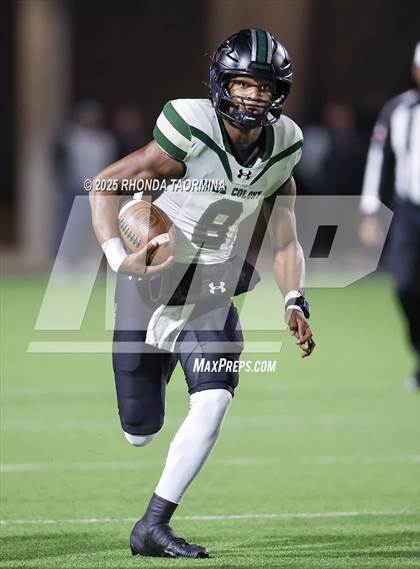 Thumbnail 2 in Iowa Colony vs. Randle (UIL 5A D2 Football Quarterfinal) photogallery.