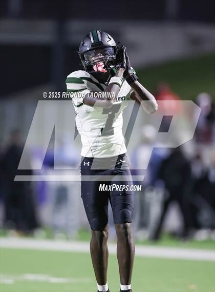 Thumbnail 1 in Iowa Colony vs. Randle (UIL 5A D2 Football Quarterfinal) photogallery.