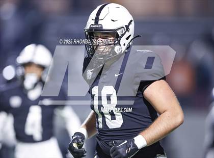 Thumbnail 1 in Iowa Colony vs. Randle (UIL 5A D2 Football Quarterfinal) photogallery.