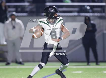 Thumbnail 2 in Iowa Colony vs. Randle (UIL 5A D2 Football Quarterfinal) photogallery.