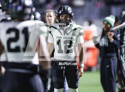 Thumbnail 2 in Iowa Colony vs. Randle (UIL 5A D2 Football Quarterfinal) photogallery.