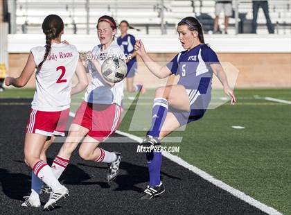 Thumbnail 1 in Mineral Wells vs Wylie (UIL 4A Regional Quarterfinal) photogallery.