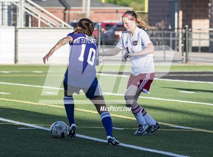 Thumbnail 1 in Mineral Wells vs Wylie (UIL 4A Regional Quarterfinal) photogallery.