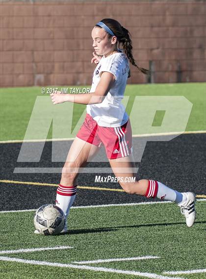Thumbnail 3 in Mineral Wells vs Wylie (UIL 4A Regional Quarterfinal) photogallery.