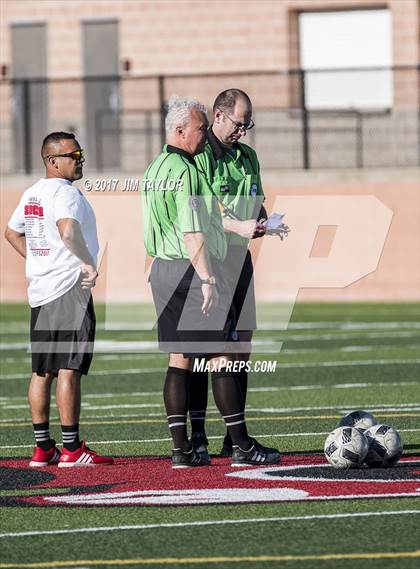 Thumbnail 2 in Mineral Wells vs Wylie (UIL 4A Regional Quarterfinal) photogallery.