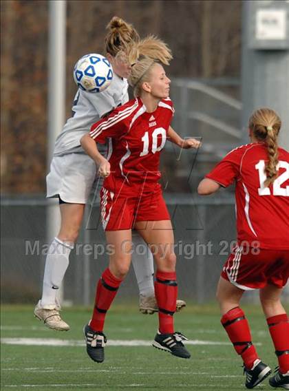 Thumbnail 3 in John Jay-EF vs Baldwinsville (NYSPHSAA Class AA Semifinal) photogallery.