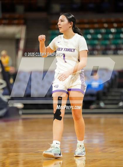 Thumbnail 1 in Alamosa vs Holy Family (CHSAA 4A Great 8) photogallery.