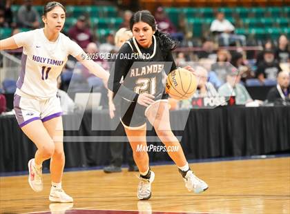 Thumbnail 2 in Alamosa vs Holy Family (CHSAA 4A Great 8) photogallery.