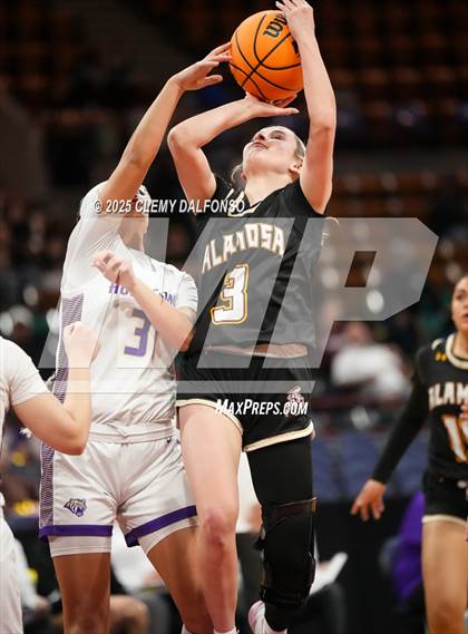 Thumbnail 3 in Alamosa vs Holy Family (CHSAA 4A Great 8) photogallery.