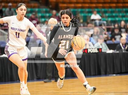 Thumbnail 3 in Alamosa vs Holy Family (CHSAA 4A Great 8) photogallery.