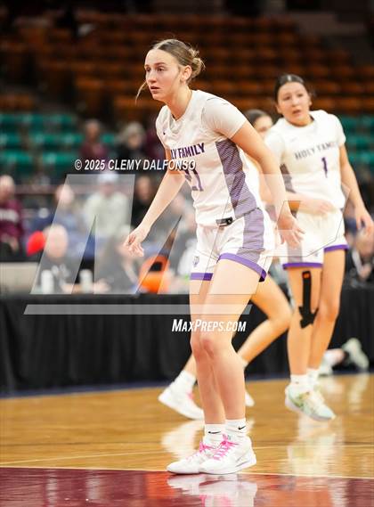 Thumbnail 2 in Alamosa vs Holy Family (CHSAA 4A Great 8) photogallery.