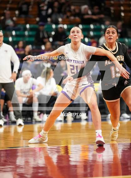 Thumbnail 3 in Alamosa vs Holy Family (CHSAA 4A Great 8) photogallery.