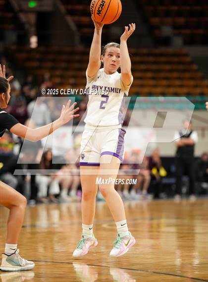 Thumbnail 1 in Alamosa vs Holy Family (CHSAA 4A Great 8) photogallery.