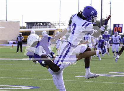 Thumbnail 2 in New Braunfels @ Jay (UIL 5A Football Bi-District Playoff) photogallery.