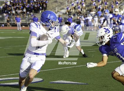 Thumbnail 2 in New Braunfels @ Jay (UIL 5A Football Bi-District Playoff) photogallery.