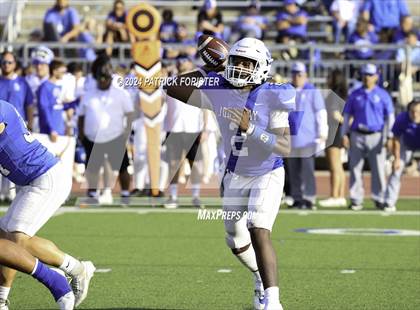 Thumbnail 2 in New Braunfels @ Jay (UIL 5A Football Bi-District Playoff) photogallery.