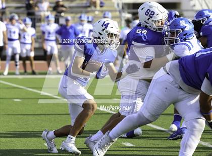 Thumbnail 1 in New Braunfels @ Jay (UIL 5A Football Bi-District Playoff) photogallery.