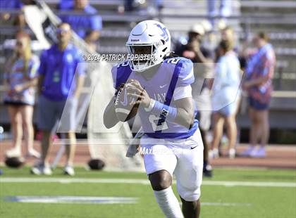 Thumbnail 1 in New Braunfels @ Jay (UIL 5A Football Bi-District Playoff) photogallery.