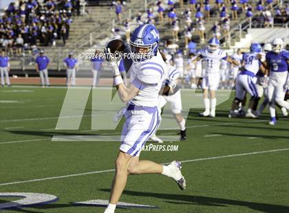 Thumbnail 2 in New Braunfels @ Jay (UIL 5A Football Bi-District Playoff) photogallery.
