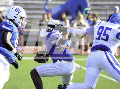 Thumbnail 3 in New Braunfels @ Jay (UIL 5A Football Bi-District Playoff) photogallery.