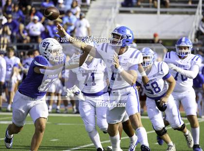 Thumbnail 3 in New Braunfels @ Jay (UIL 5A Football Bi-District Playoff) photogallery.