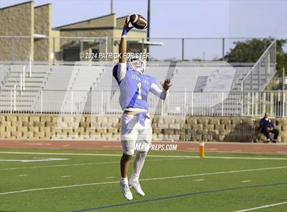 Thumbnail 2 in New Braunfels @ Jay (UIL 5A Football Bi-District Playoff) photogallery.