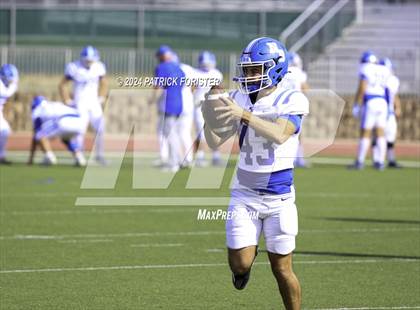 Thumbnail 3 in New Braunfels @ Jay (UIL 5A Football Bi-District Playoff) photogallery.