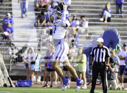Thumbnail 1 in New Braunfels @ Jay (UIL 5A Football Bi-District Playoff) photogallery.