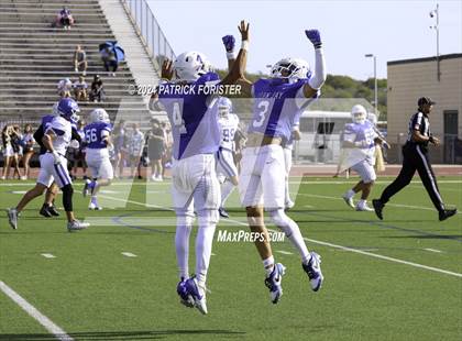 Thumbnail 1 in New Braunfels @ Jay (UIL 5A Football Bi-District Playoff) photogallery.