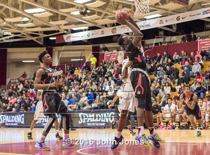 Thumbnail 3 in Commonwealth Academy vs Putnam Vo-Tech/Sci-Tech (Spalding Hoophall Classic) photogallery.