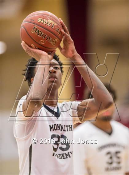 Thumbnail 2 in Commonwealth Academy vs Putnam Vo-Tech/Sci-Tech (Spalding Hoophall Classic) photogallery.