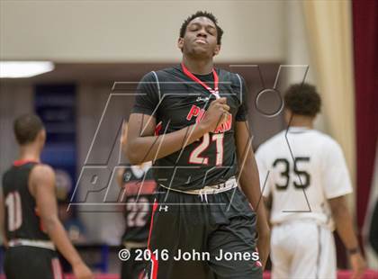 Thumbnail 3 in Commonwealth Academy vs Putnam Vo-Tech/Sci-Tech (Spalding Hoophall Classic) photogallery.